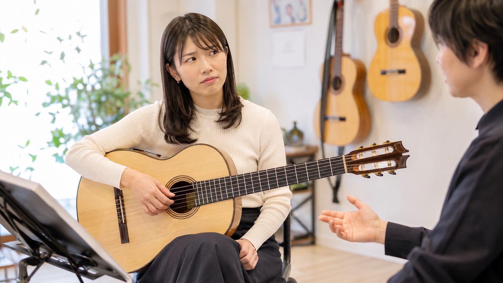 暗譜が苦手で手が止まり困った表情の生徒