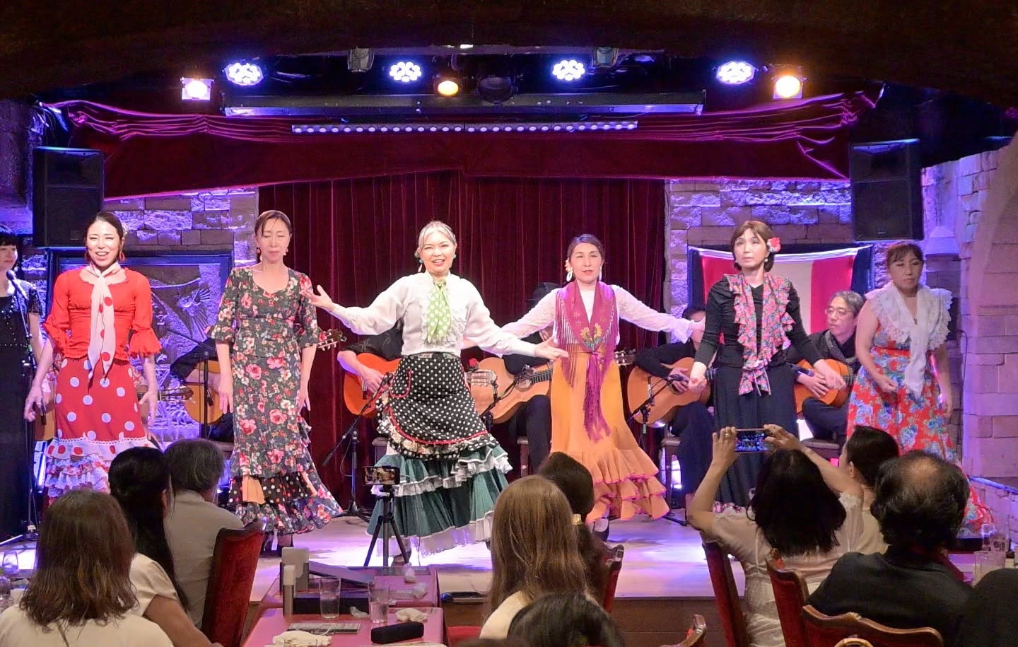第27回VIVAフラ発表会レポート｜総勢50名！ギターも歌も踊りも入り乱れた一日
